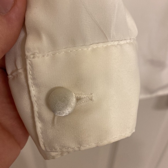 High notes New York Cream Button Down Blouse - Picture 7 of 8